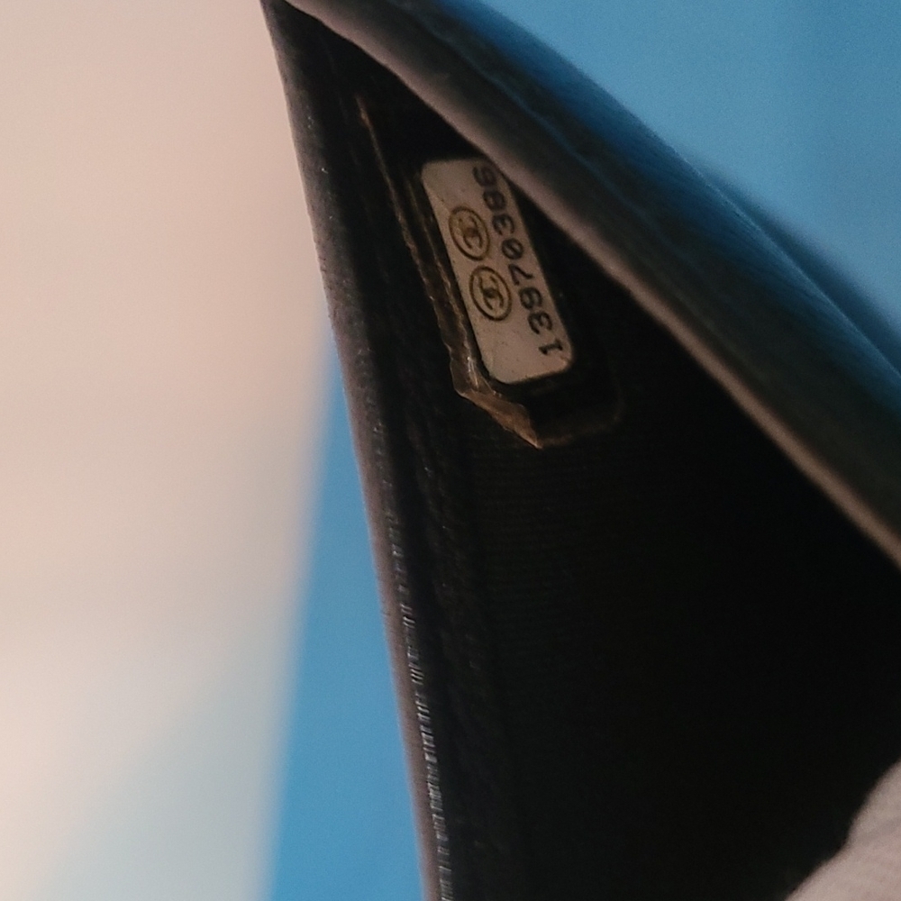 Chanel Sweater Embossed Compact Wallet - Picture 10 of 16